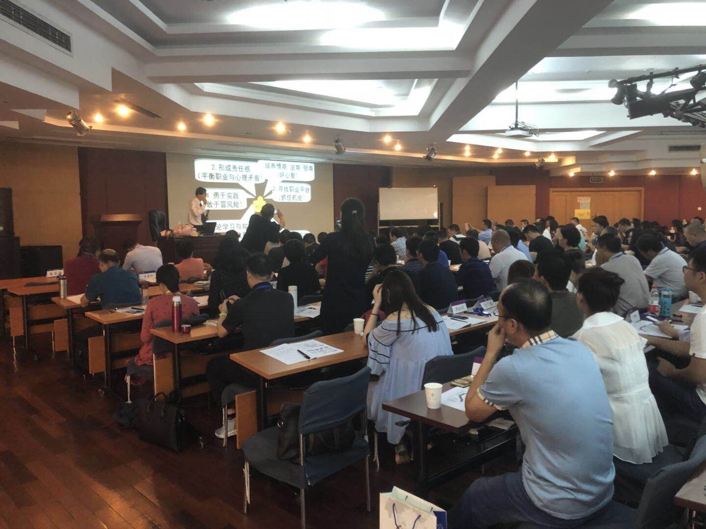 ׿Խ̵c(chung)½(jng)Iް201899_nƬ